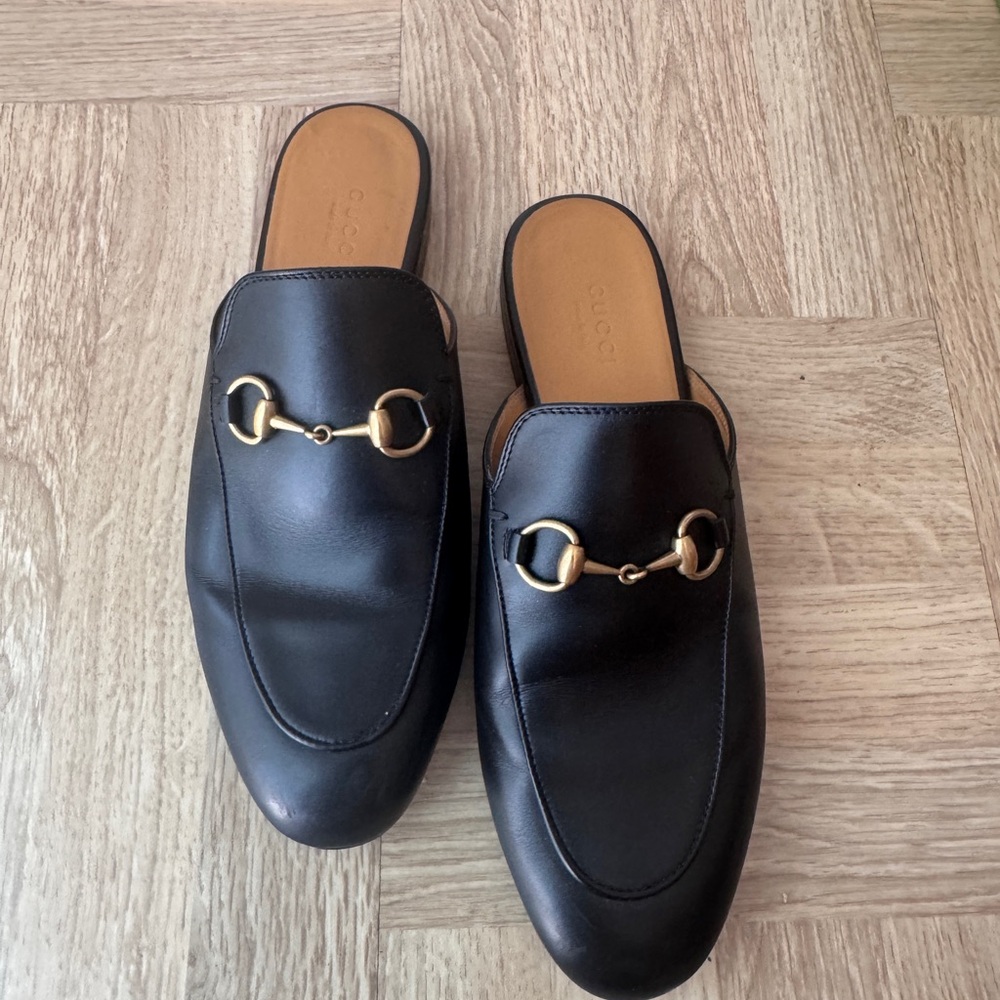 Gucci Black Leather Slip-On Loafers with Gold Accent size 37
